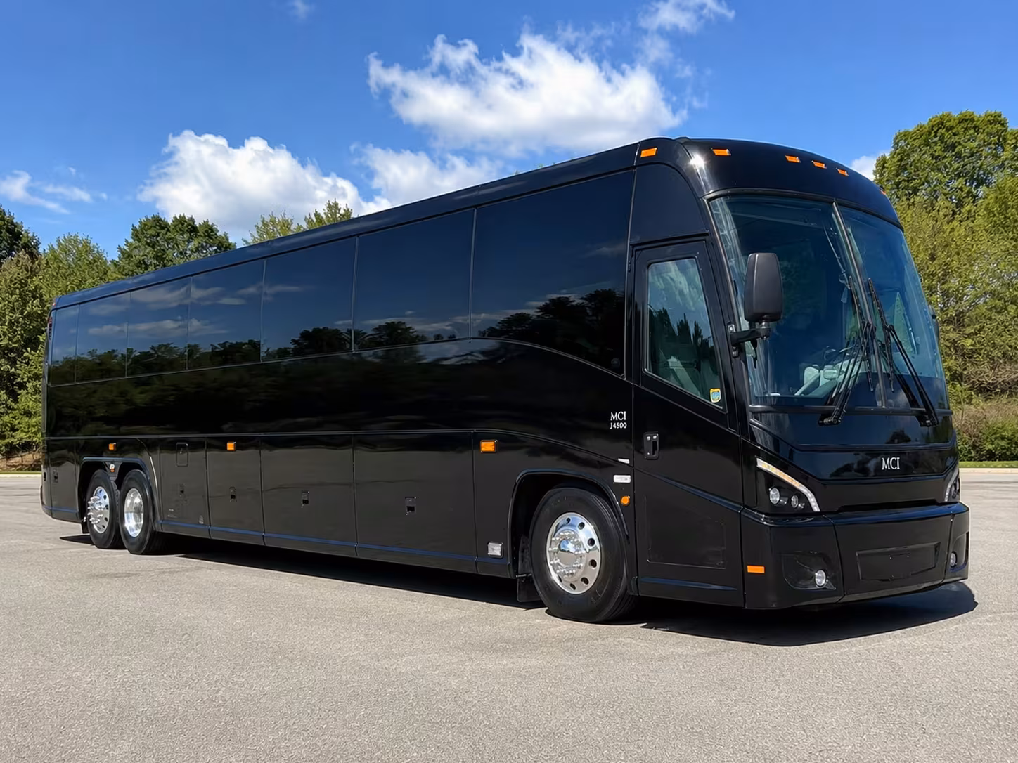 charter bus rentals for dothan school sports and academic events