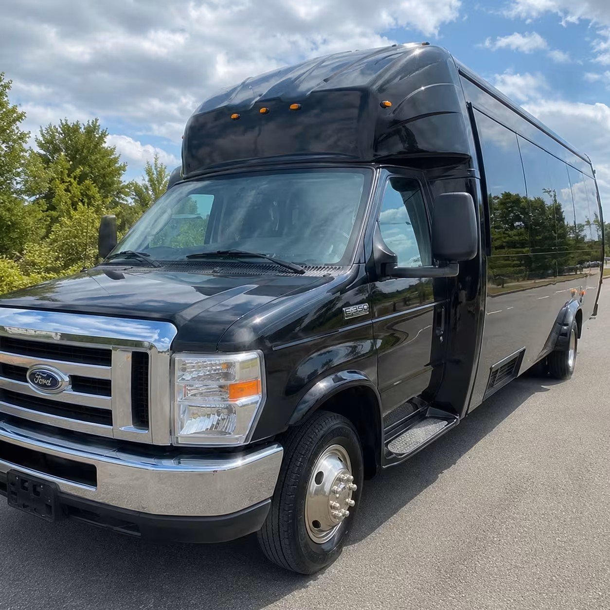 dothan prom party bus rentals for downtown venues