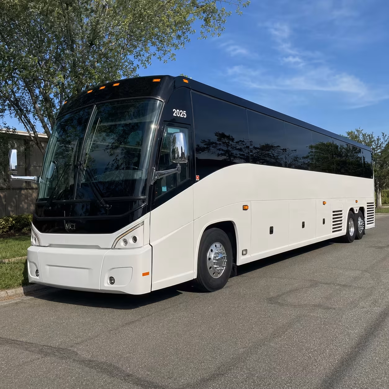 you can find and book long distance transportation in dothan and any nearby city